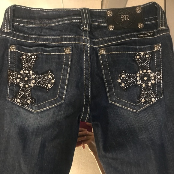 SOLD Miss Me skinny jeans - Picture 2 of 6